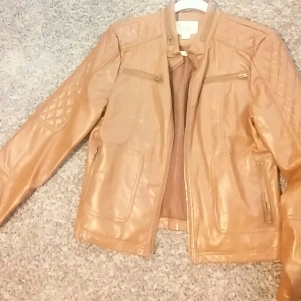 Leather jacket. Camel colored - Picture 2 of 5